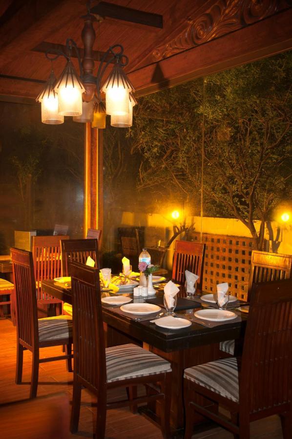 Royal Elegance Hotel Lahore Bagian luar foto