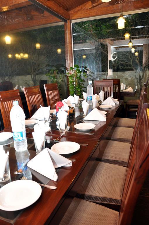 Royal Elegance Hotel Lahore Bagian luar foto