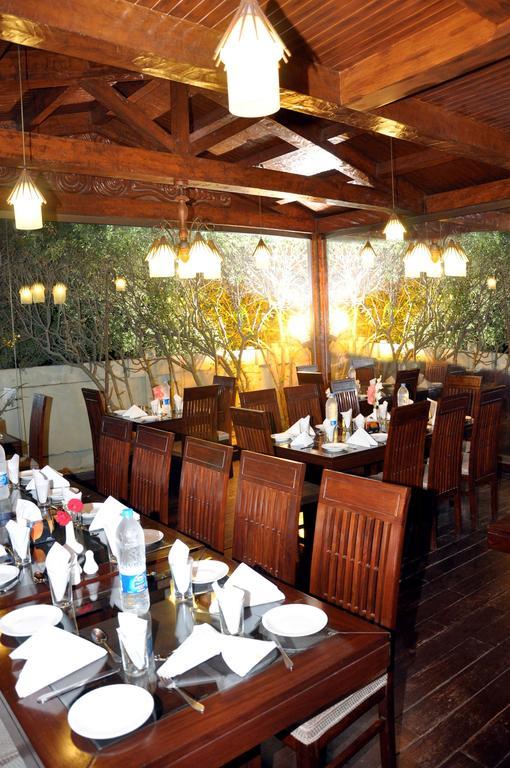Royal Elegance Hotel Lahore Bagian luar foto